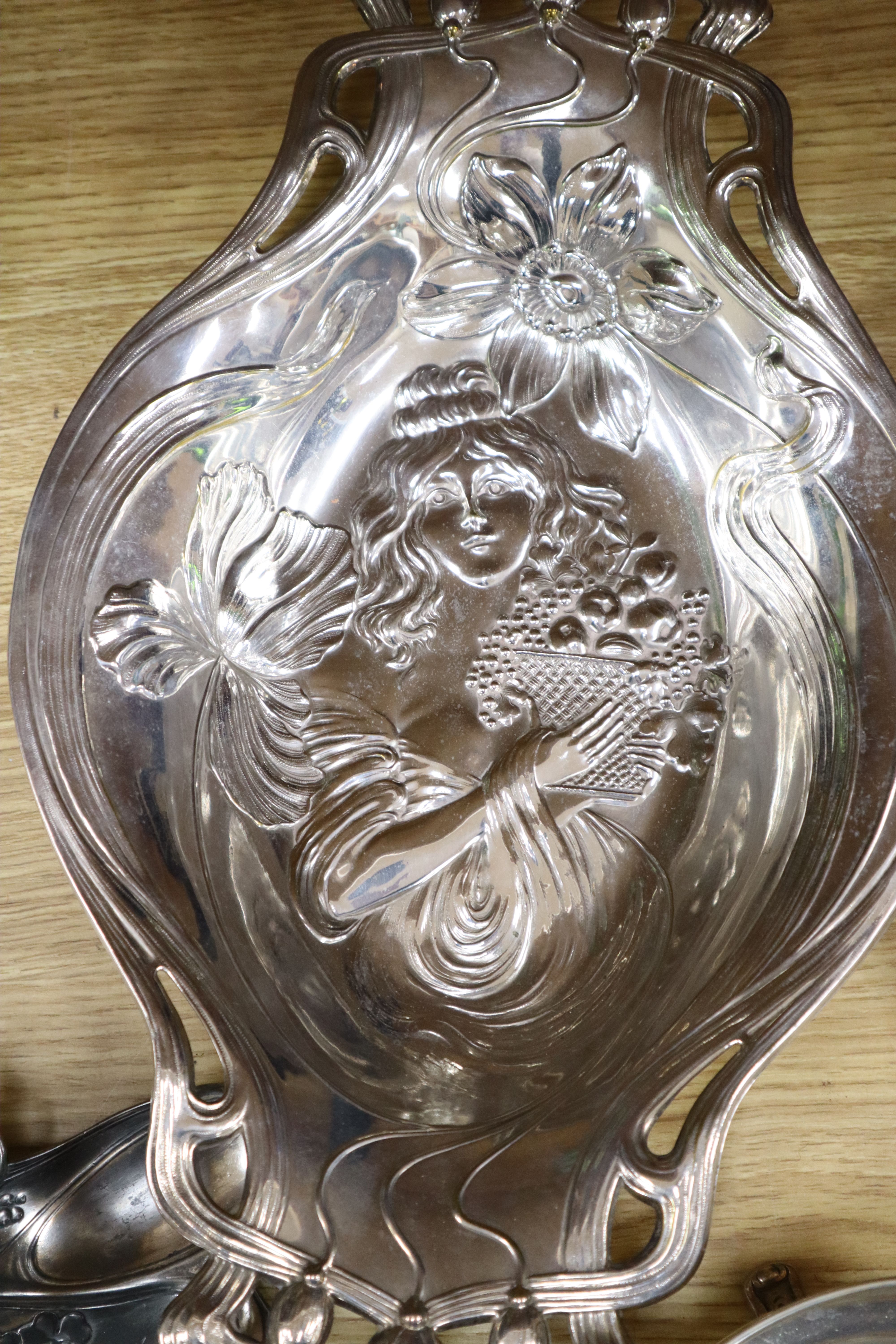 A Libertys Tudric pedestal serving dish, with green glass liner, shape 0955, 14cm, WMF inkstand and tea strainer, and four other Art N